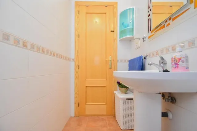 CASA PAREADA EN ALHENDÍN, GRANADA — 29