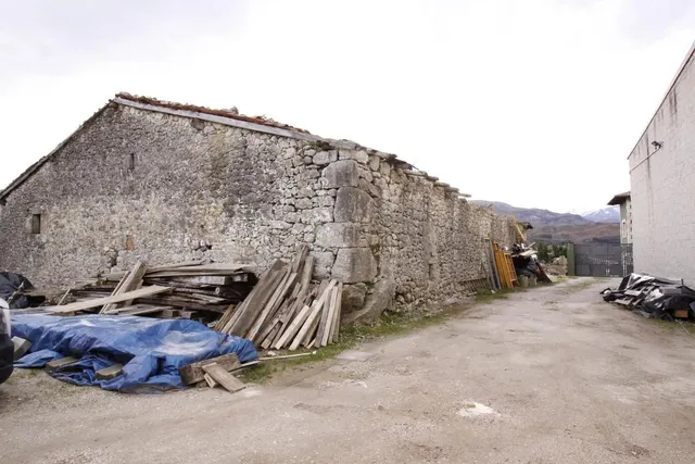 CASA PARA REFORMAR EN BIELVA — 8