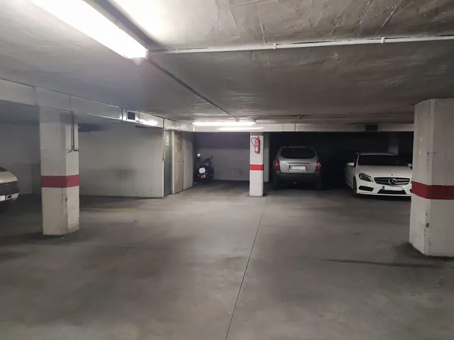 VENTA GARAJE EN ZONA CENTRO PONFERRADA — 3