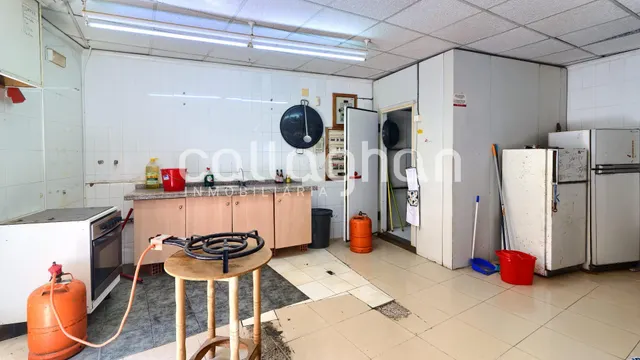 Se vende vivienda esquinera con múltiples posibilidades — 47