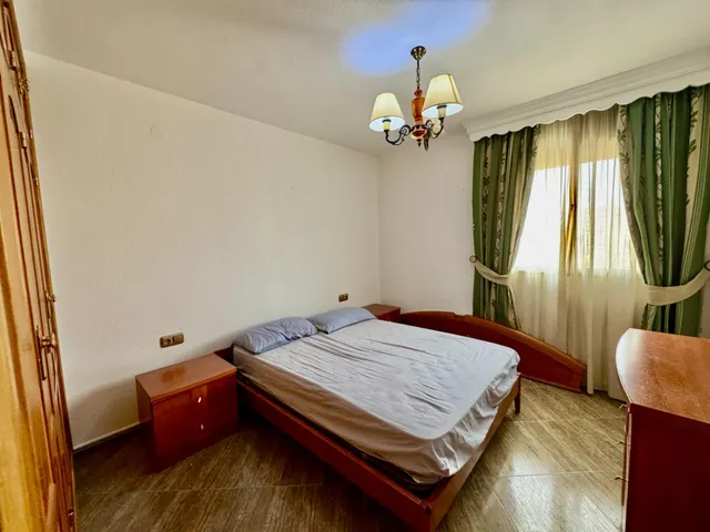 Amplio y luminoso piso en La Aurora, Málaga — 28