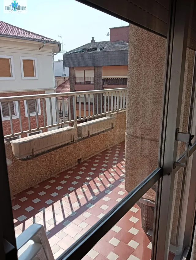PISO EN ALQUILER PARA ESTUDIANTES - foto 2