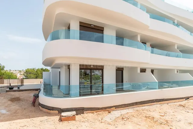APARTAMENTO DE 3 DORMITORIOS 2 BAÑOS EN PLAYA FLAMENCA ( ORI - foto 2