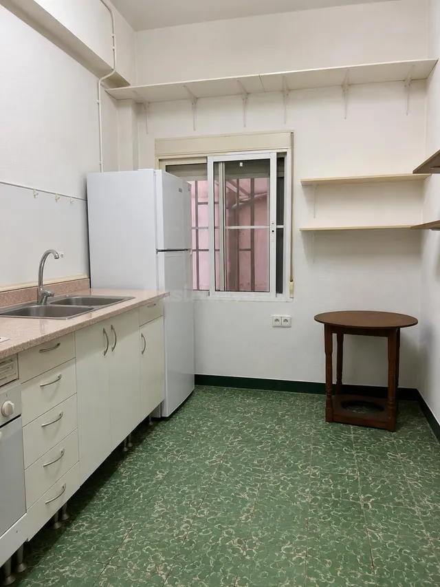 Vivenda-Local Comercial con Cédula de Habitabilidad: Ideal p