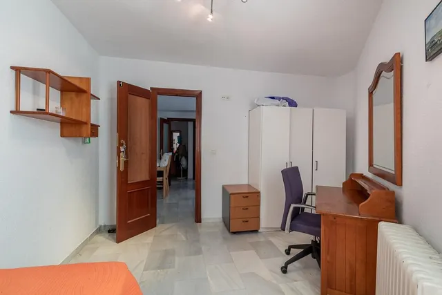 ¡¡Fantástico piso de 7 habitaciones en Bola de Oro!! — 32