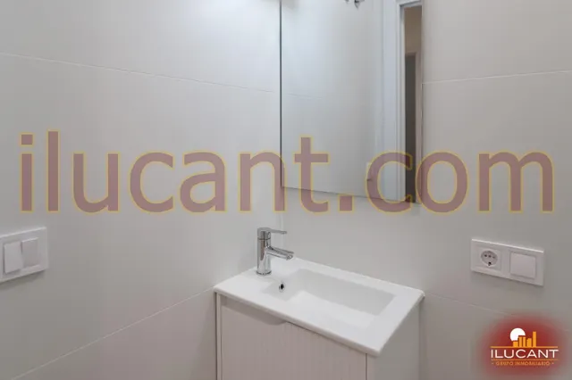 FANTASTICO  PISO CON REFORMA A ESTRENAR JUNTO AV. CONDE LUMIARES — 17
