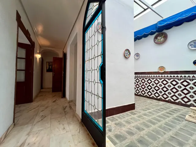 C. EXCLUSIVA CASA EN LA JUDERÍA A 5 MINUTOS DE LA MEZQUITA-CATEDRAL CON GARAJE Y ASCENSOR — 34