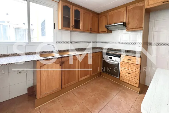 VIVIENDA EN ALQUILER EN LA CARRETERA DE MALILLA — 10