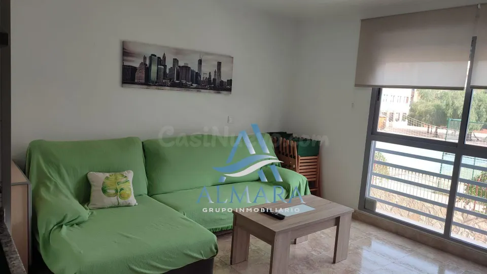 Se alquila vivienda para todo el año