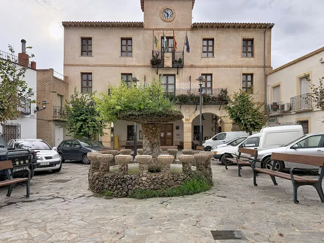 Amplia casa de pueblo de 276m2 en Abrucena lista para vivir — 24