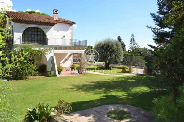 Masía en venta en el centro de Llavaneres — 22