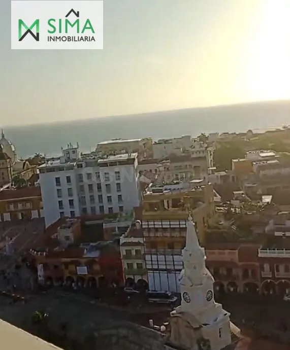 Se Vende Oficina ubicada en el Centro de Cartagena Área: 102 - foto 5