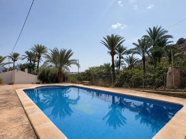 Chalet independiente con piscina privada y 4.714 m2 de parce - foto 3