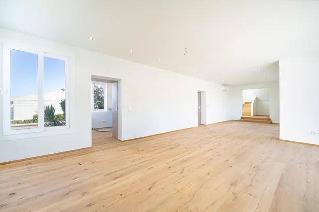 Exclusivo chalet completamente reformado con vistas al mar en Bahía Azul — 20