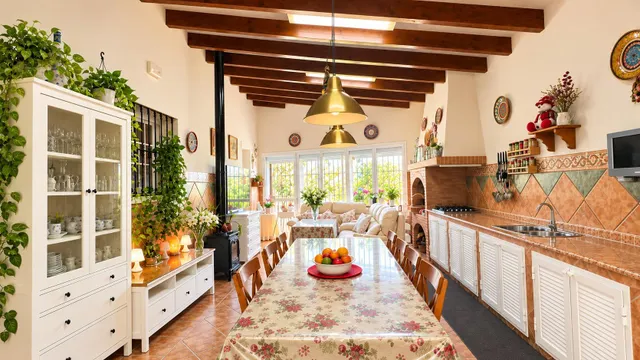 VENDE EN EXCLUSIVA CHALET INDEPENDIENTE EN COÍN — 8