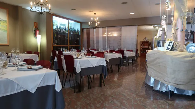 Local Comercial:  RESTAURANTE — 7