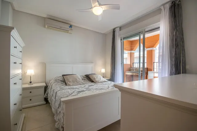 **Dúplex en Venta en Orihuela Costa - ¡Tu nuevo hogar te espera!** — 25