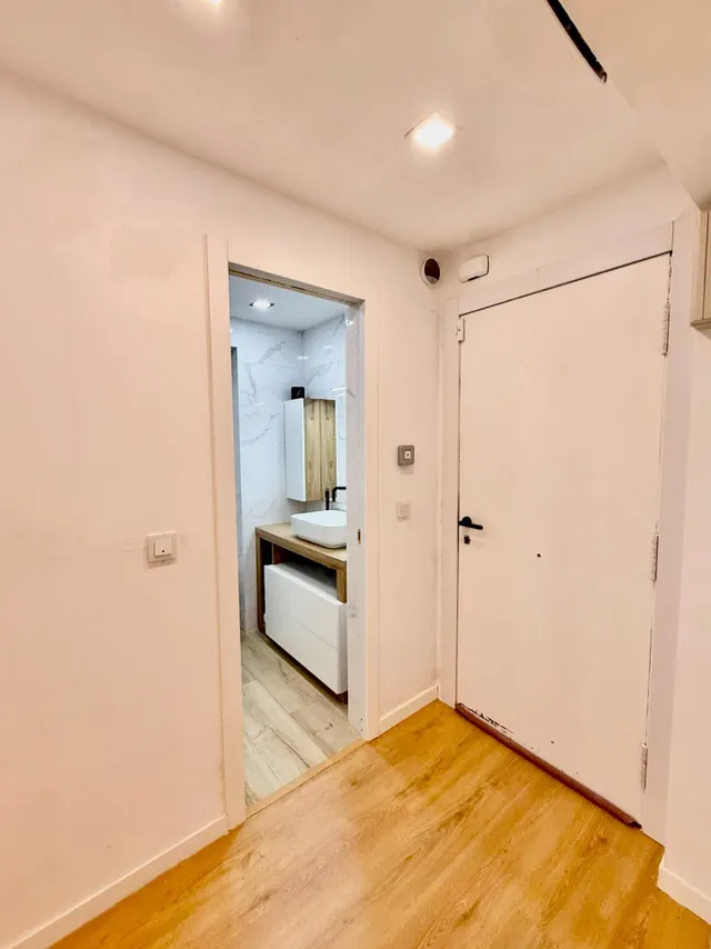 Piso reformado de 1 dormitorio en el edificio playmon f, con piscina y vistas despejadas en Benidorm — 16