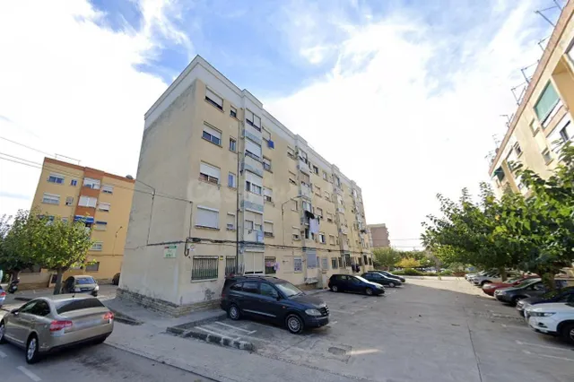 Se vende Piso OKUPADO en CALLE MAS DE LES GARSES 2 Tarragona