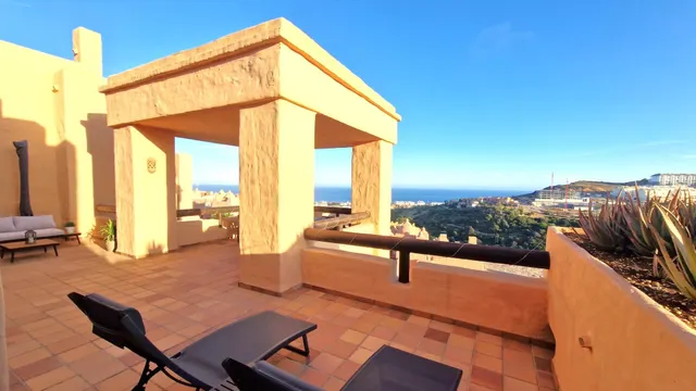 ATICO EN VENTA EN URBANIZACION COTO REAL — 24
