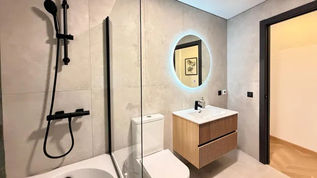 Apartamento 3 habitaciones 100m² en venta - Estacion de autobuses — 17