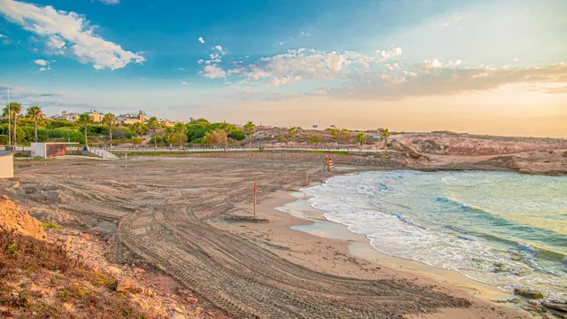 APARTAMENTO EN MIL PALMERAS CON VISTAS DESPEJADAS Y PISCINA COMUNITARIA A 650M DEL MAR — 17