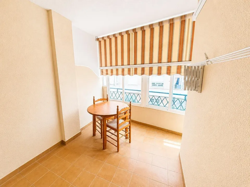 GRAN APARTAMENTO EN TORREVIEJA: 3 HAB, 1 BAÑO
