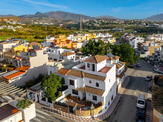 Exclusivo Chalet Pareado en Esquina – Cancelada (Estepona) — 43
