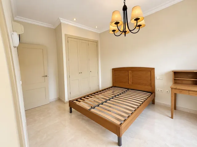Vivienda de lujo en La Manga Club con jardín, piscina privada y garaje — 10
