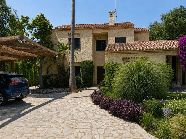 Casa 5 habitaciones 250m² en venta - Los Monasterios-Alfinach — 6