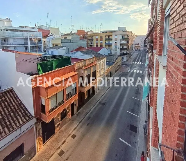 Amplio y luminoso piso en Burjassot, junto al metro — 15