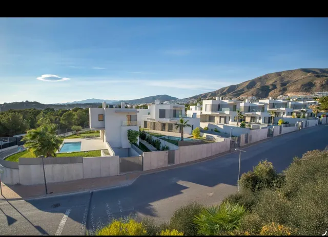 Obra nueva en golf badia — 47