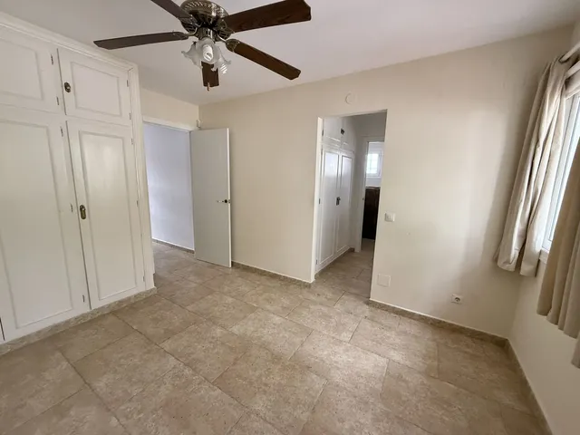 Chalet 6 habitaciones 300m² en venta - Centro — 24
