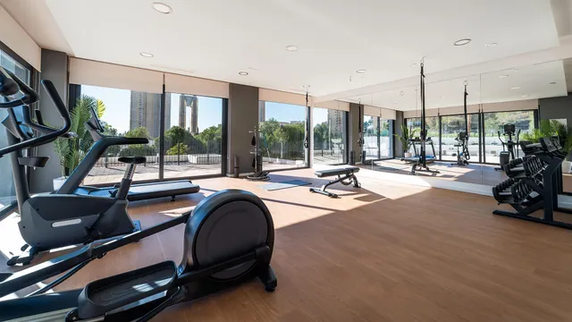 Exclusivo Apartamento en Playa de Poniente, Benidorm — 18