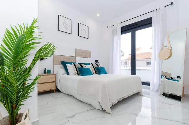 VILLA DE NUEVA CONSTRUCCIÓN DE 3 DORMITORIOS EN TORREVIEJA — 14