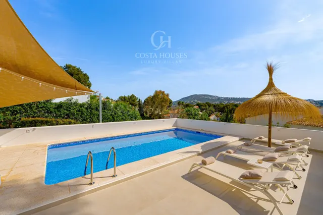 VILLA BRISA MORAIRA · MAR, LUZ Y ESENCIA MEDITERRANEA EN LA  - foto 4