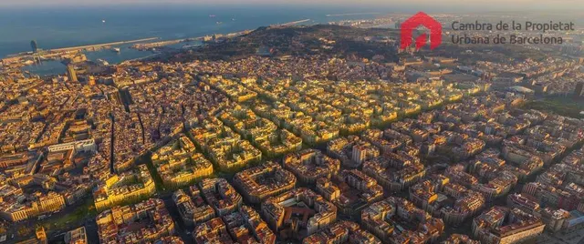 LOCAL DE 1435 m2 con amplia fachada y vado en SANT ANTONI — 2