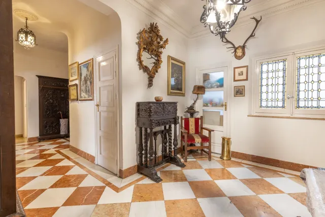 EXCLUSIVA VIVIENDA SEÑORIAL EN ANGEL GANIVET, EN PLENO CORAZON DE GRANADA — 26