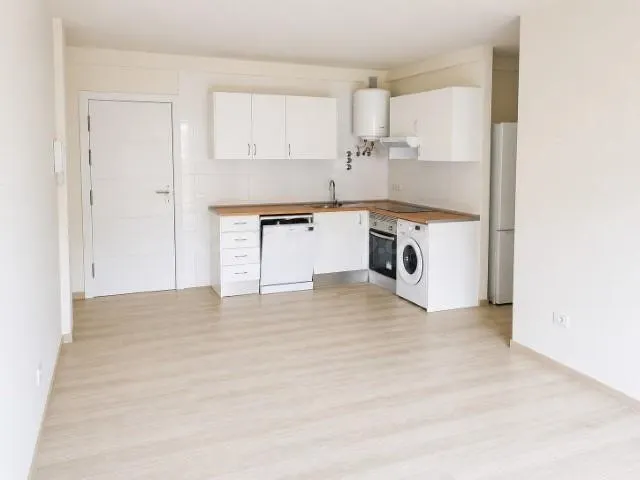 Apartamento 2 dormitorios con amplio jardín - Toscal - Los R - foto 3