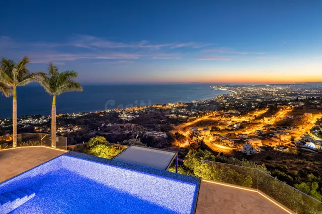 Villa de lujo única con vistas inigualables en el corazón de - foto 2
