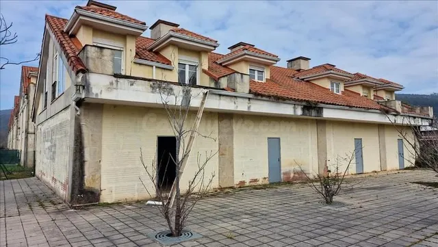 Local comercial 168m² en venta - Northern spain - foto 2