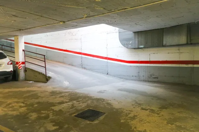 Plaza de parking en Prat de la Riba — 10