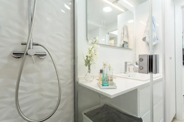 Exclusivo Apartamento Reformado en Primera Línea de Mar - Paseo Miramar, Salou — 14