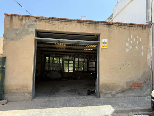 En venta - Solar urbano en el centro de Les Roquetas ( Sant  - foto 2