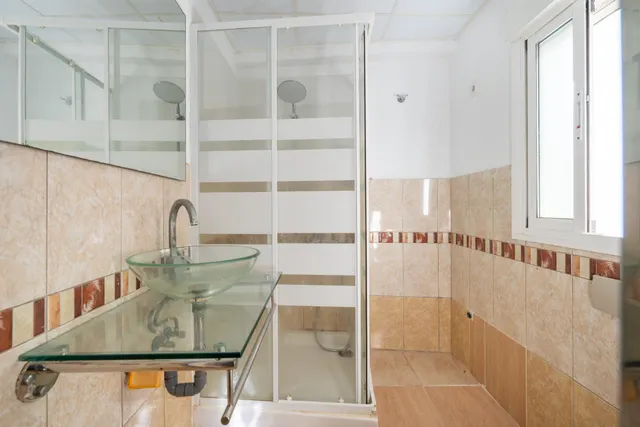 Piso en Venta en Ciudad Jardín, Almería - Oportunidad Única — 8