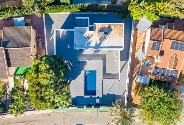 Villa 4 habitaciones 245m² en venta - Campoamor — 39