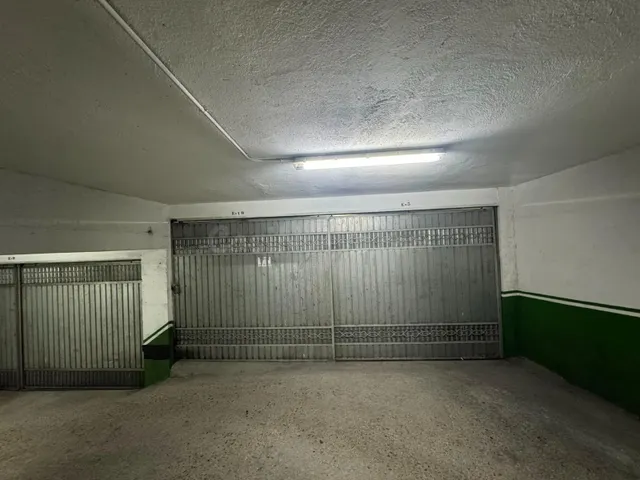 Dos Plazas de Garaje Cerradas en Venta en Lagunas, Ourense - - foto 3
