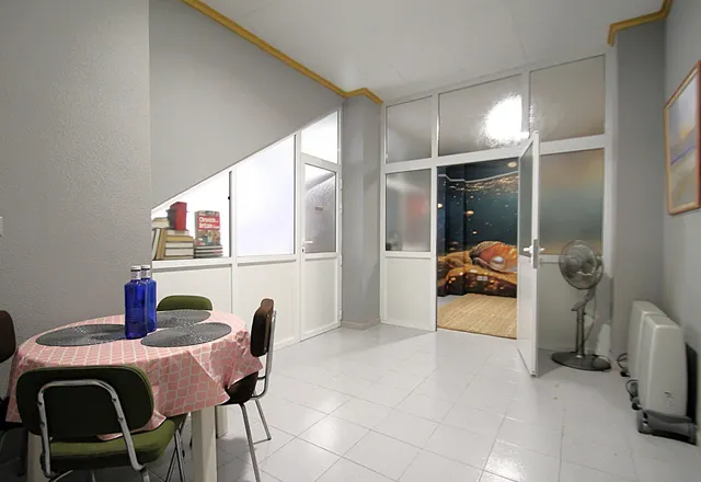 Local comercial 3 habitaciones 105m² en venta - Paseo maritimo — 10