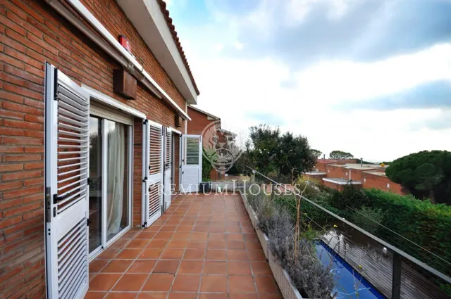 Casa independiente en venta en Teià — 2