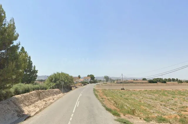 PARCELA EN CAMPILLO CON CASA ANTIGUA A REFORMAR. - foto 4